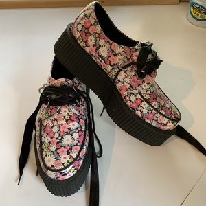 Hello Kitty TUK Creepers